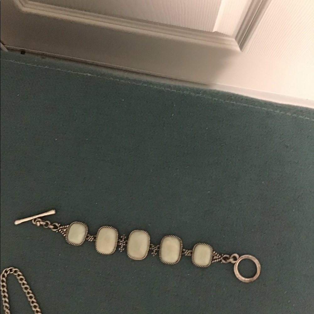 Jewelry - Picture 2 of 6